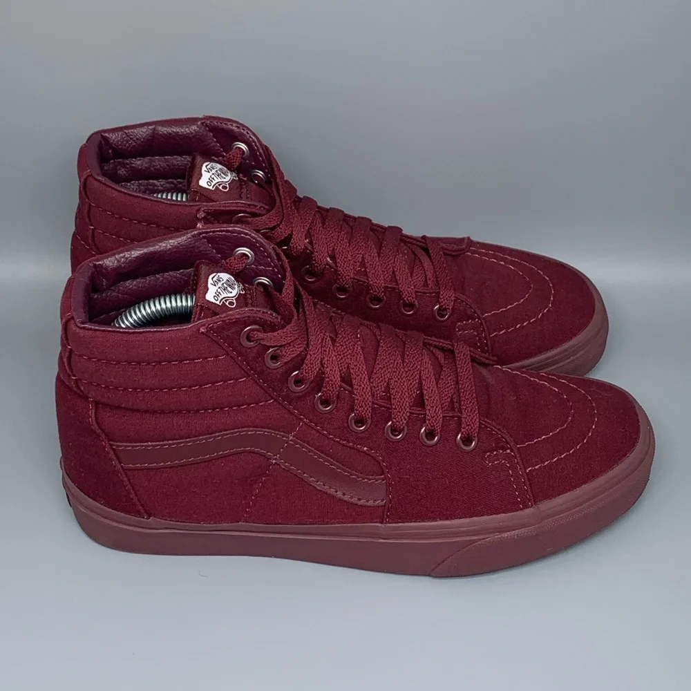 Vans Sk8-Hi Reissue Zip Round Toe Canvas Skate Shoe 
Men’s Sz 7.5 / Women’s Sz 9